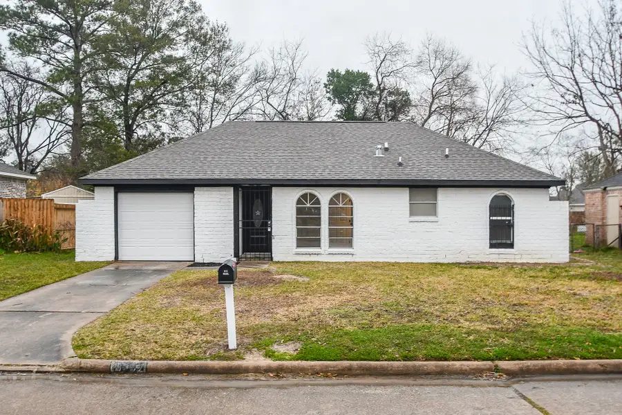 8702 Brock Park Boulevard, Houston, TX 77078 - Image #2
