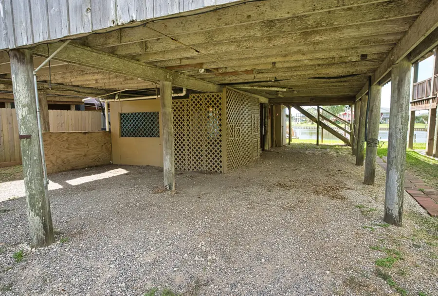 876 County Road 298, Sargent, TX 77414 - #3