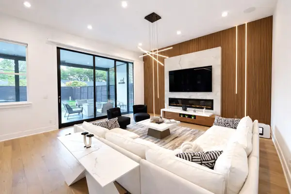 3406 Asher Landing Ln, Houston, TX 77080