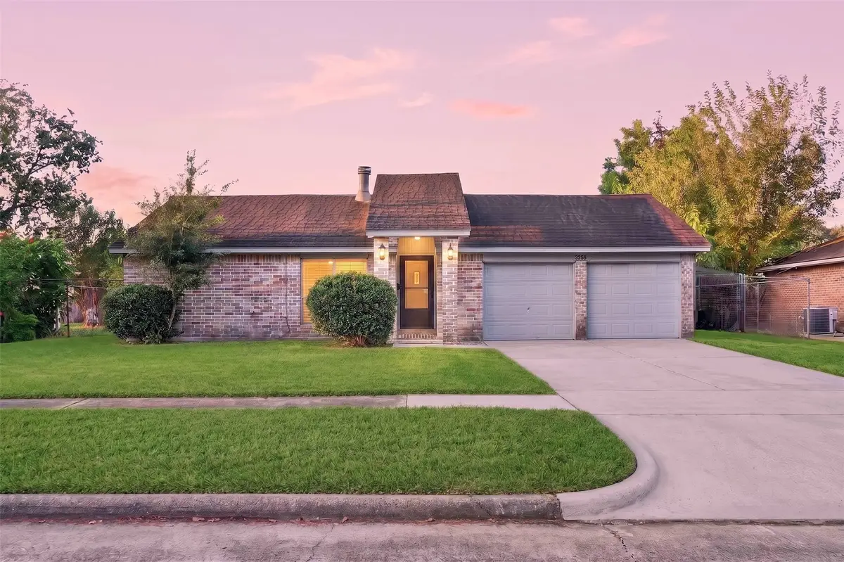 8410 Garden Parks Drive, Houston, TX 77075 - #1