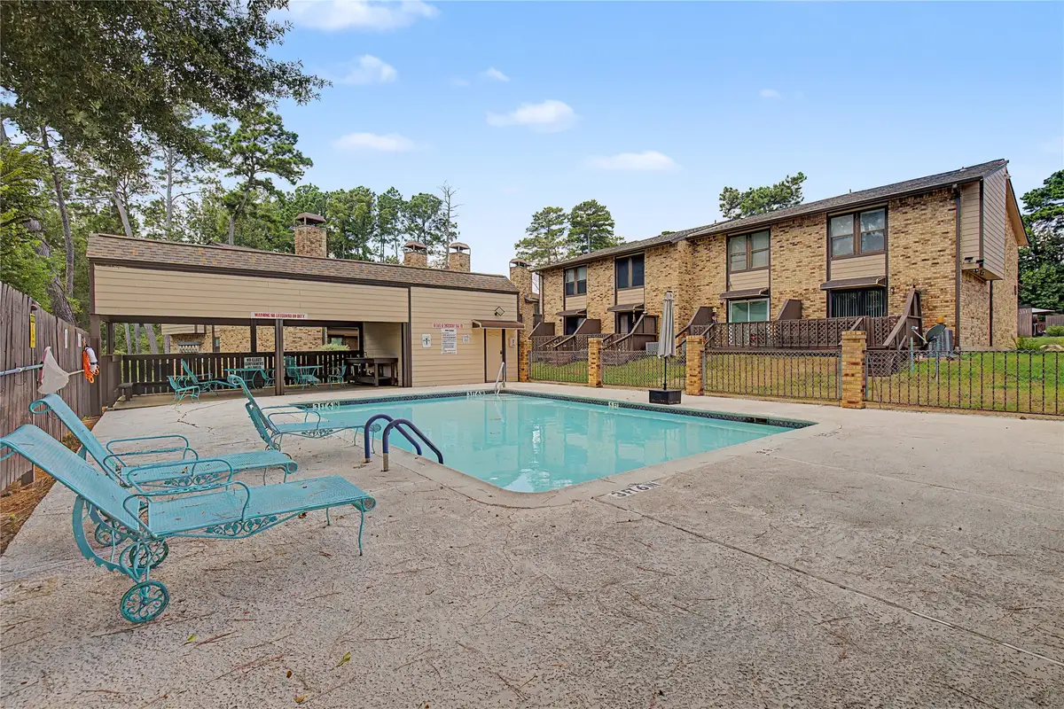2521 Crosstimbers Street #H3, Huntsville, TX 77320 - #1