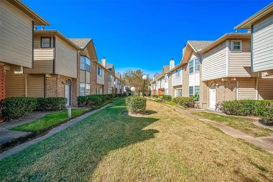 8310 Wild Rose St Street #16C, Houston, TX 77083 - #2