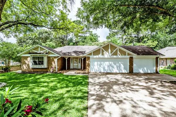 610 Green Hills Drive, Huntsville, TX 77340