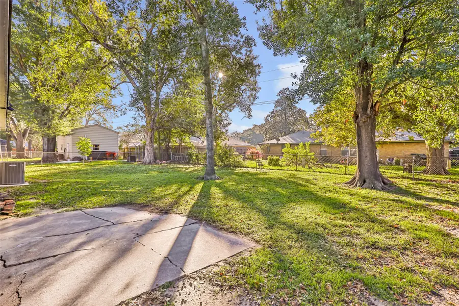 150 Gruss Drive, Houston, TX 77060 - Image #2