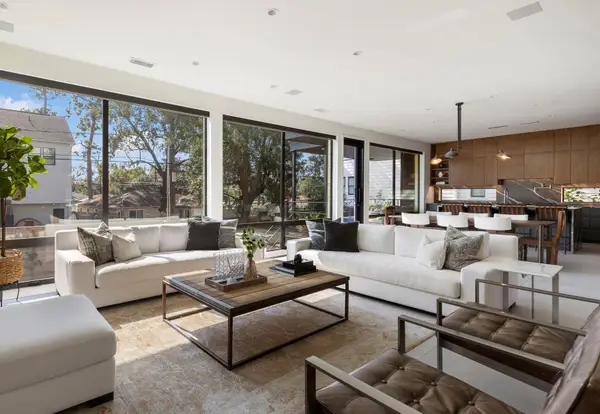 1110 Grovewood Lane, Houston, TX 77008