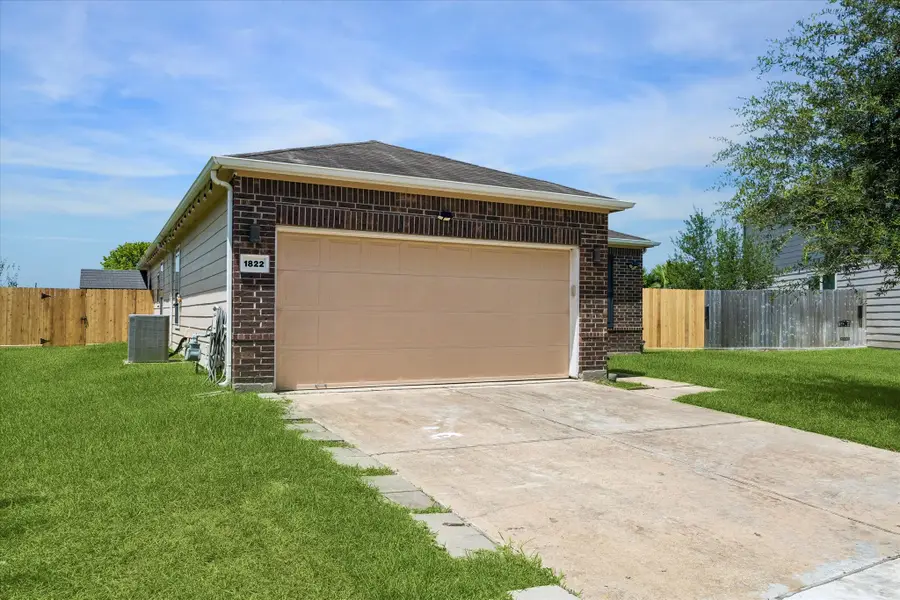 1822 Artem Court, Houston, TX 77051 - #3