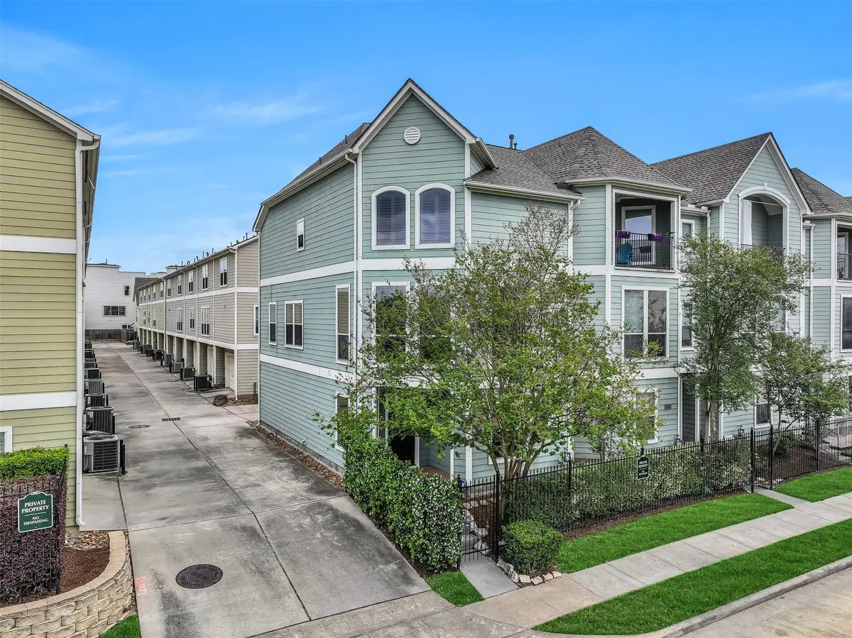 1720 Bevis Street, Houston, TX 77008 - #1