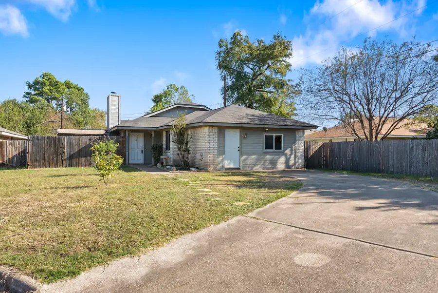3113 Larkspur Circle, Bryan, TX 77845 - Image #2