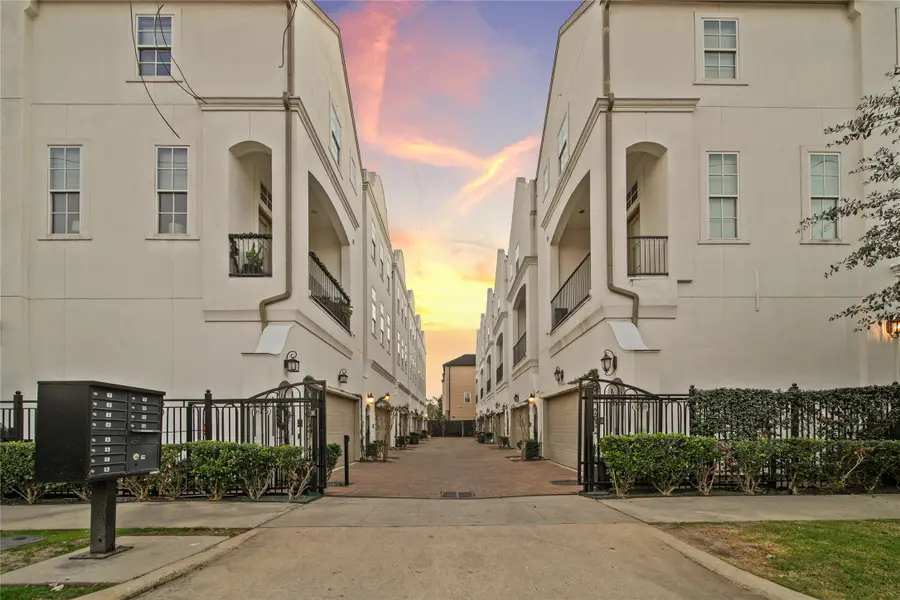 1250 W 23rd Street, Houston, TX 77008 - Image #2