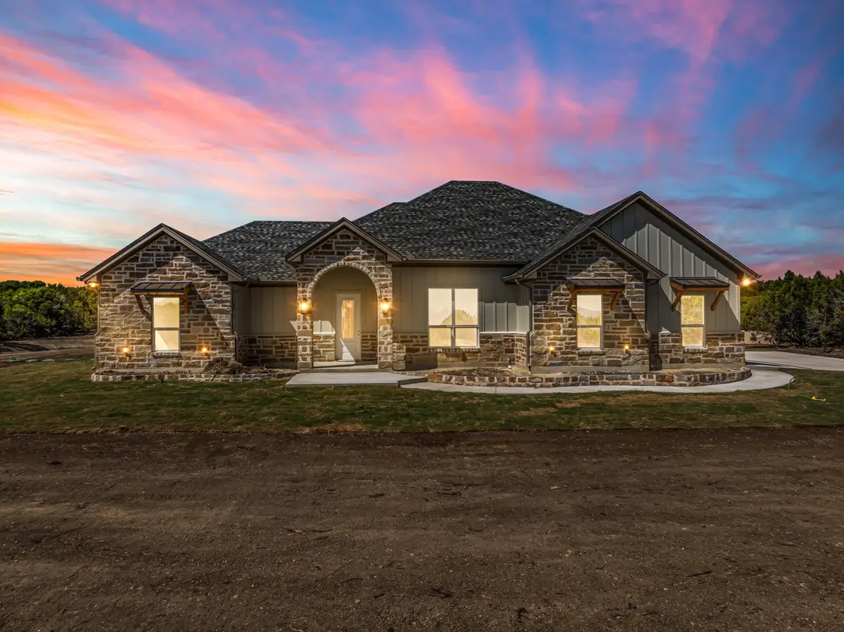 117 Cedar Bluff Loop, Gatesville, TX 76528 - Image #1