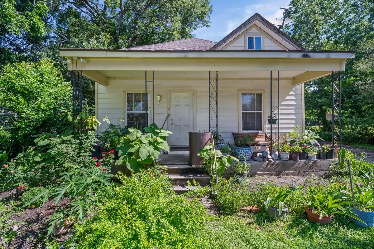320 Eichwurzel Lane, Houston, TX 77009 - #1