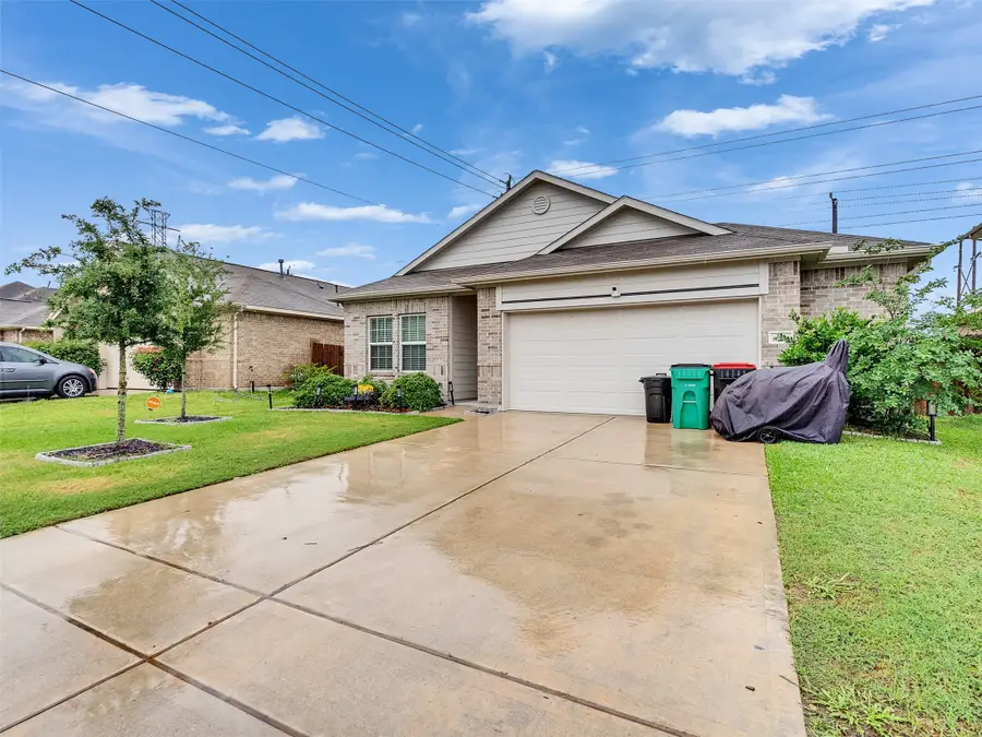8719 Willet Street, Baytown, TX 77521 - #2
