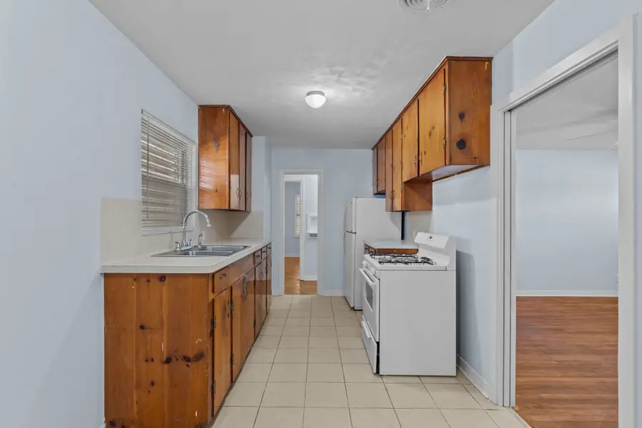 2918 Katherine Street, La Marque, TX 77568 - Image #2