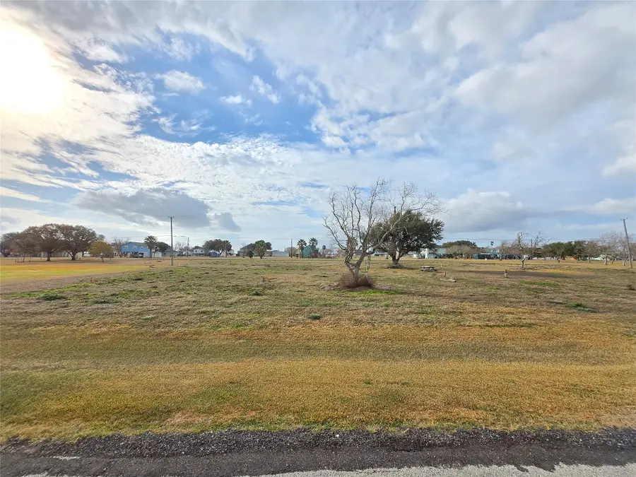 125 Stovall Drive, Palacios, TX 77465 - #2