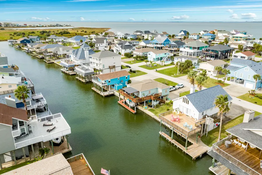 22819 Lunes, Galveston, TX 77554 - Image #3