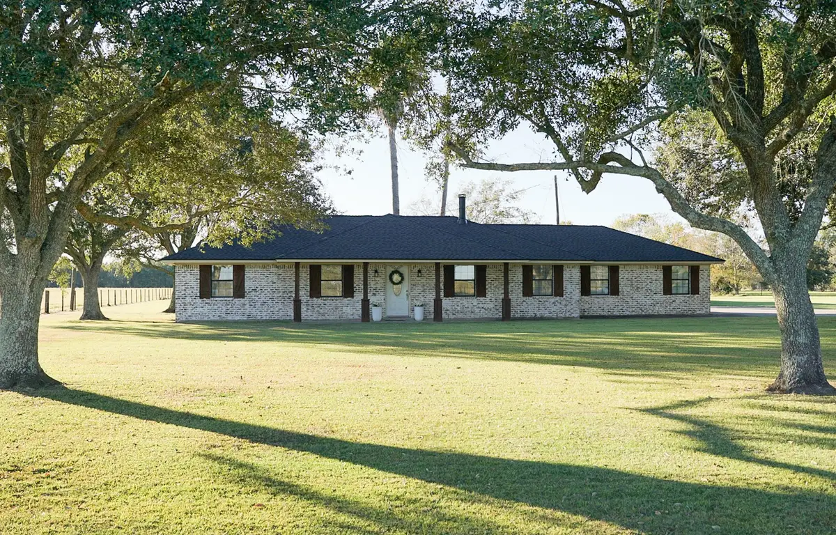 17610 Westbury Road, Beaumont, TX 77713 - Image #1