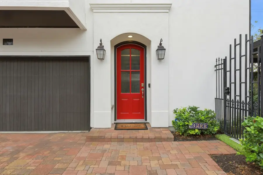 10933 Upland Park, Houston, TX 77043 - Image #3