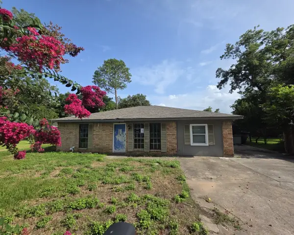 1 Linda Lane, West Columbia, TX 77486