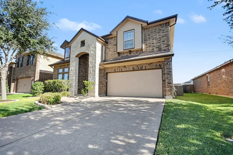340 Kendall Crest Drive, Alvin, TX 77511 - Image #3