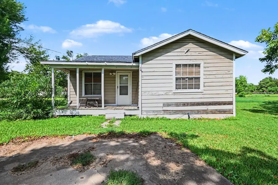1724 N Avenue S, Freeport, TX 77541 - #2