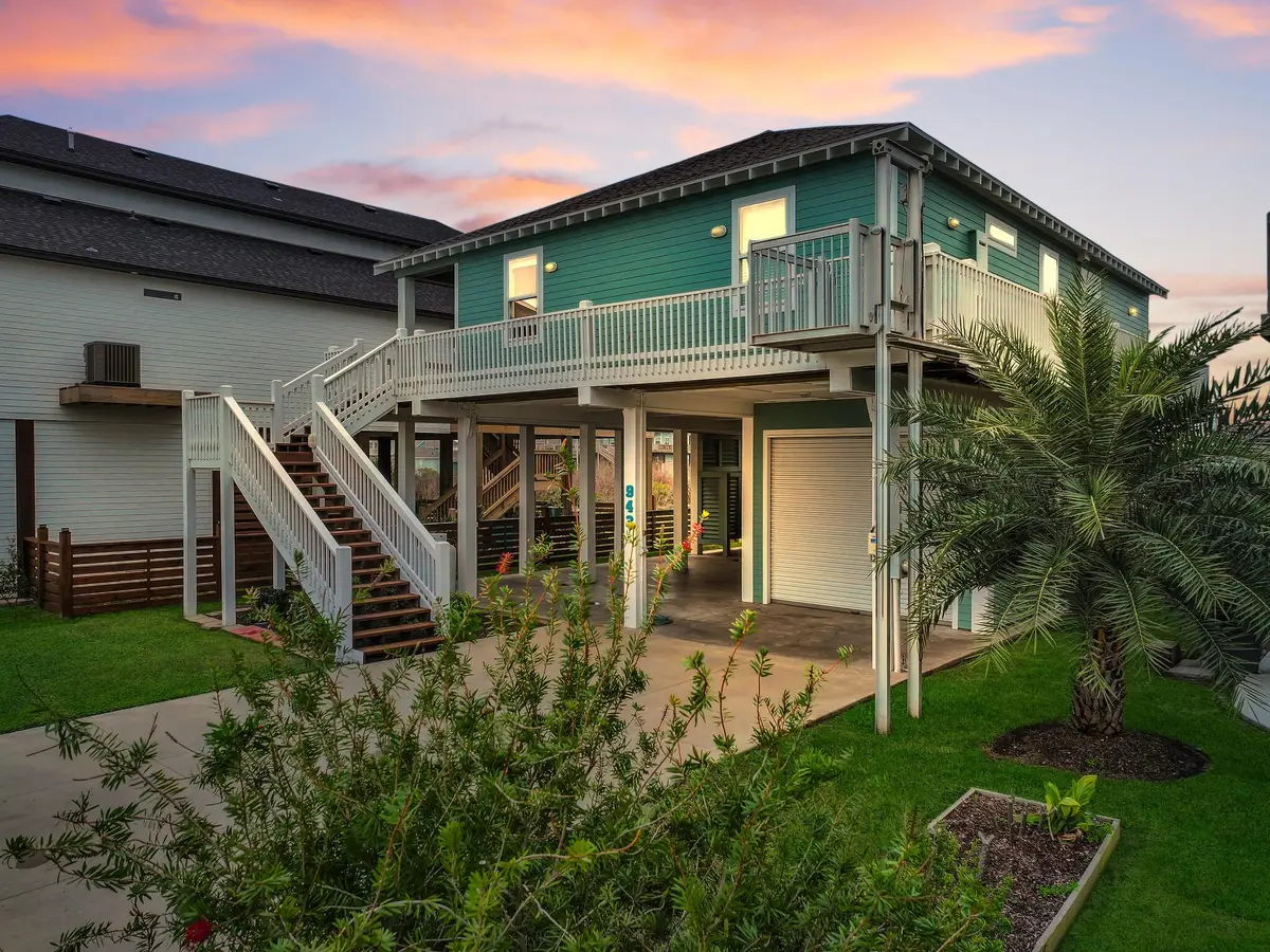 943 Sand Dune Drive, Crystal Beach, TX 77650 - Image #1