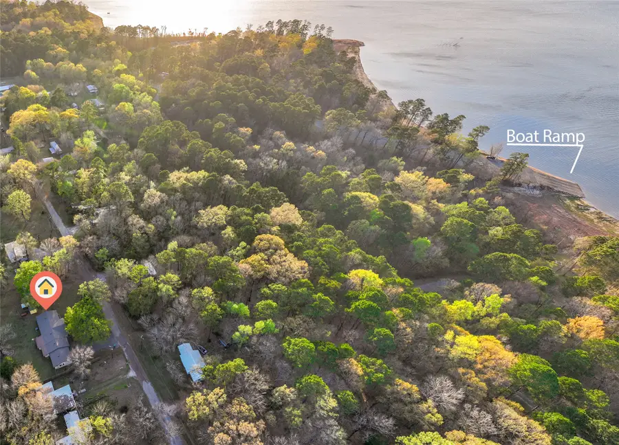 322 Parkside Drive, Zavalla, TX 75980 - #2