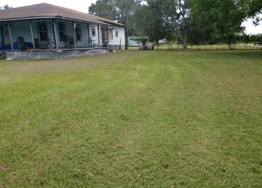 692 Cashs Creek Rd Road, Tidehaven, TX 77465 - #2