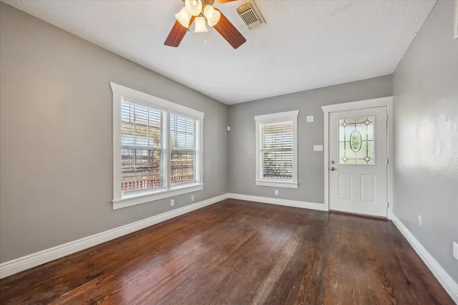 2101 Lawrence Street, Houston, TX 77008 - #2