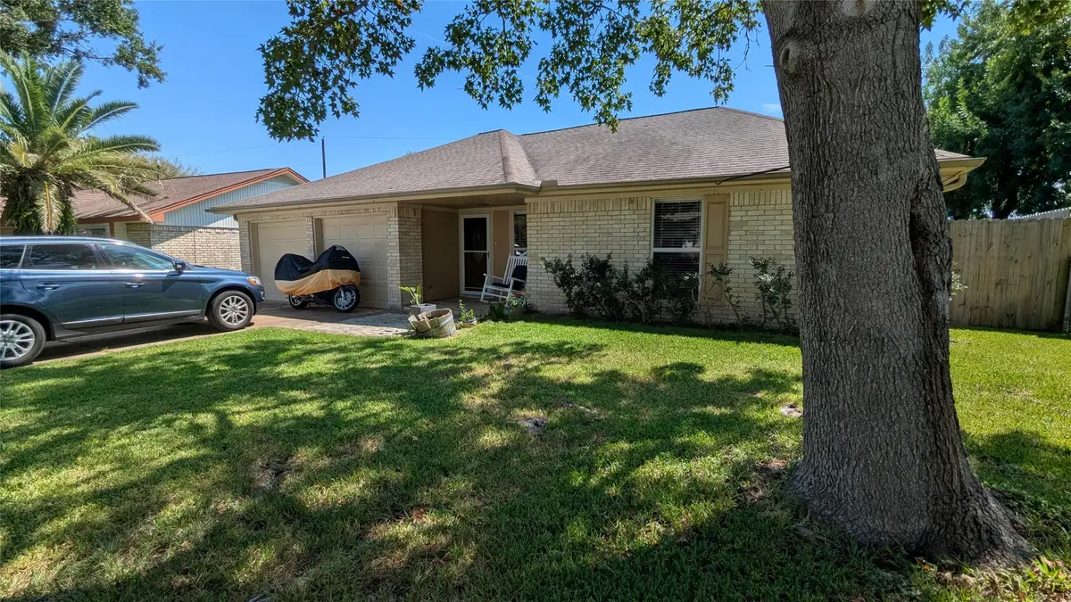 4413 N Heron Drive, Seabrook, TX 77586 - Image #1
