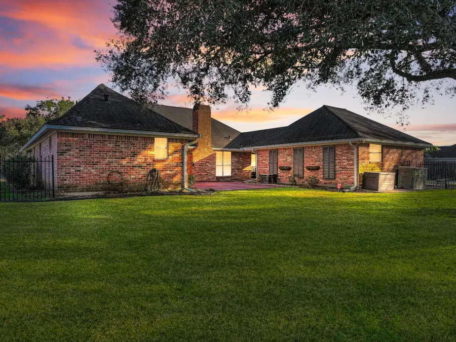 3910 Cypress Point Drive, Beaumont, TX 77707 - #3