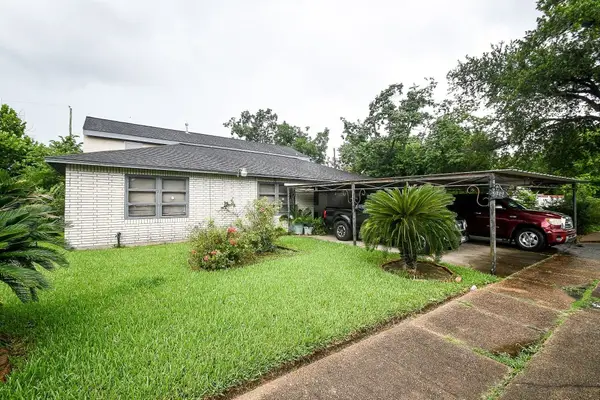 5942 Pershing Street, Houston, TX 77033