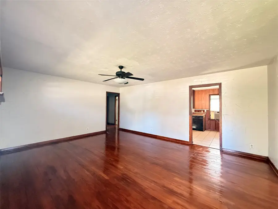 1521 15th Avenue N, Texas City, TX 77590 - Image #3