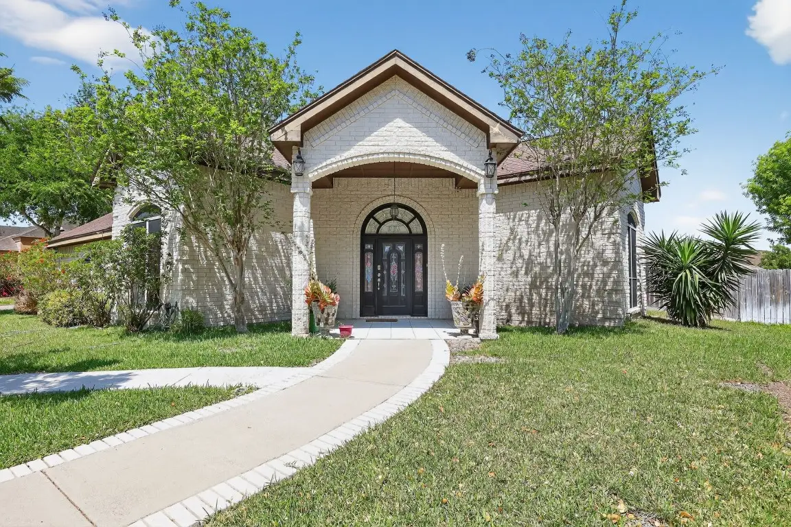 901 Royal Street, Edinburg, TX 78539 - #1