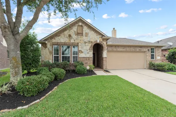 9997 Willow Falls Lane, Brookshire, TX 77423