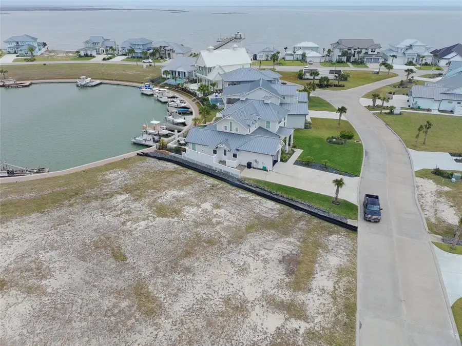 122 Bismarck Lane, Rockport, TX 78382 - #2