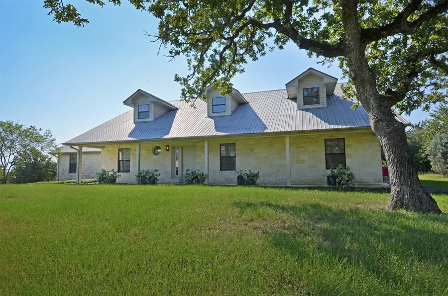 1880 Schoenberg Road, Carmine, TX 78932 - Image #2
