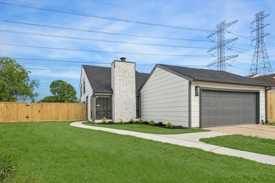 9203 Belle Park Drive, Houston, TX 77099 - #3