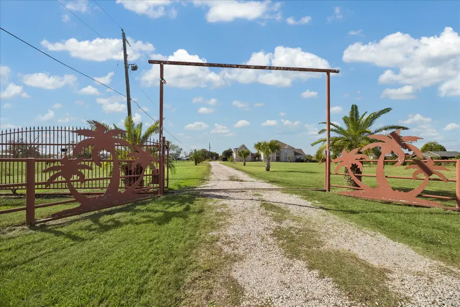 1651 County Road 604, Dayton, TX 77535 - Image #2