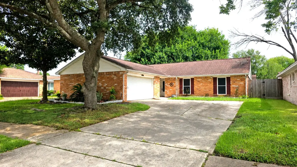 9811 Rocky Hollow Road, La Porte, TX 77571 - #1