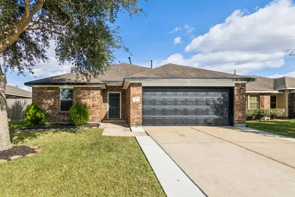 417 De Coster Boulevard, Alvin, TX 77511