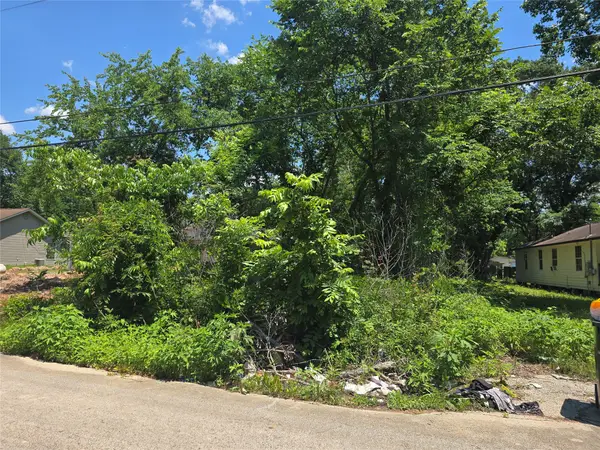 312 S 11th Street, Conroe, TX 77301