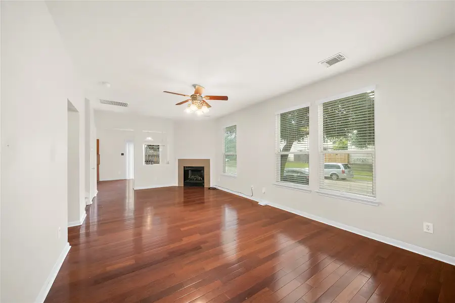 13059 Lawsons Creek Lane, Houston, TX 77072 - Image #3