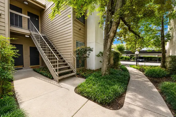 10053 Westpark Drive #285, Houston, TX 77042