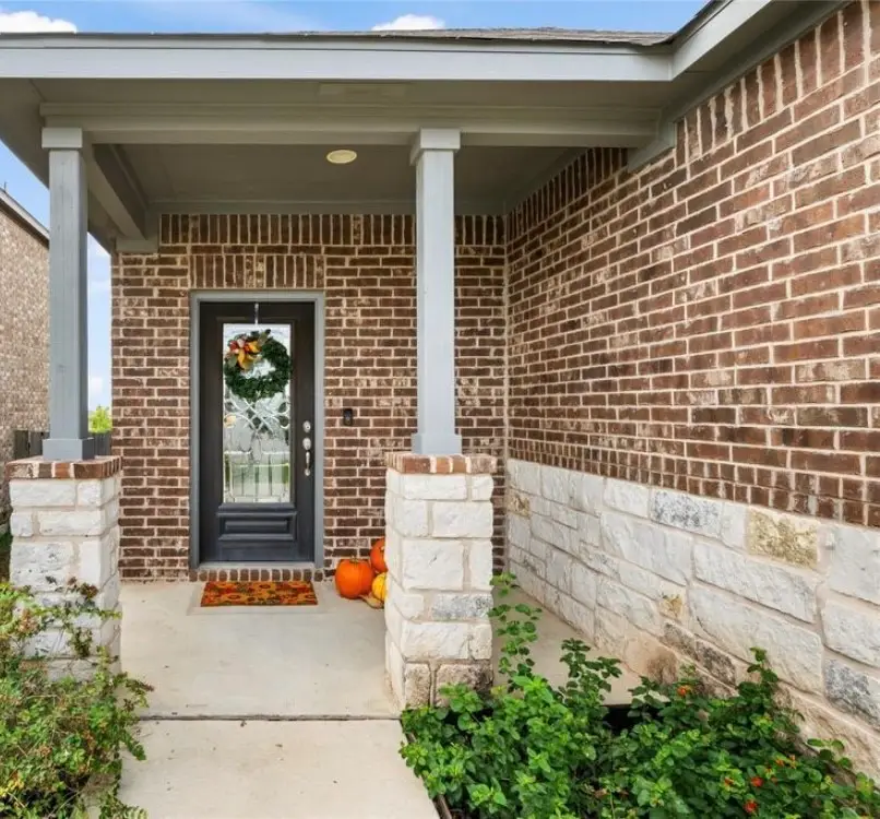 396 Eves Necklace Drive, Buda, TX 78610 - Image #3
