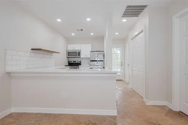3300 Yorktown Street #17, Houston, TX 77056