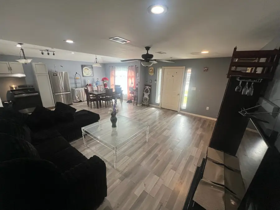 221 Calloway Street, Houston, TX 77029 - Image #3