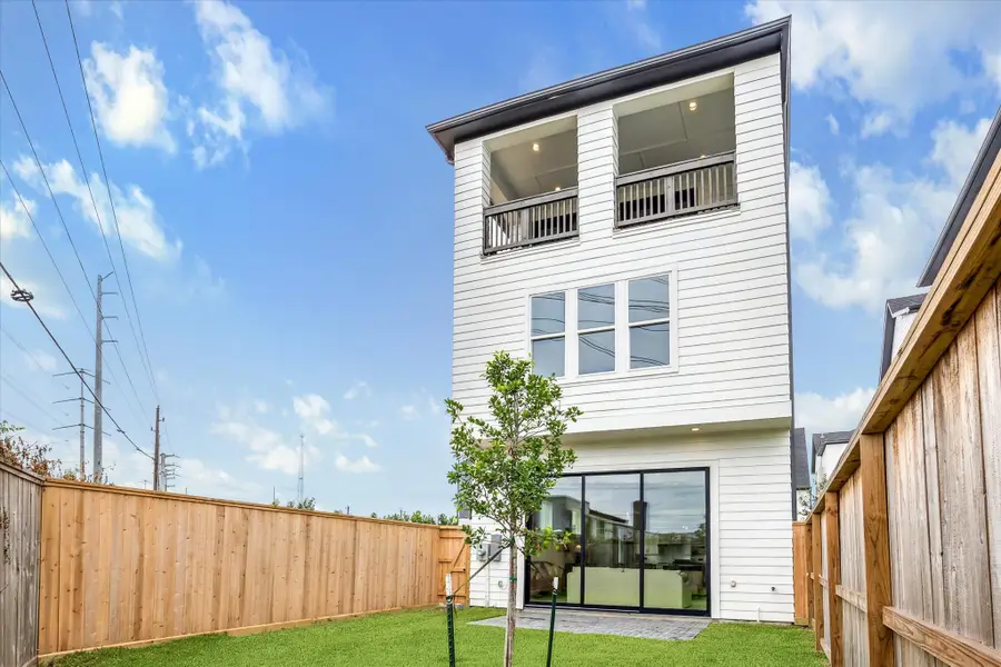 1006 Golden Nectar, Houston, TX 77008 - Image #3