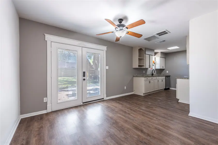 502 Bellmar Lane, Friendswood, TX 77546 - Image #2