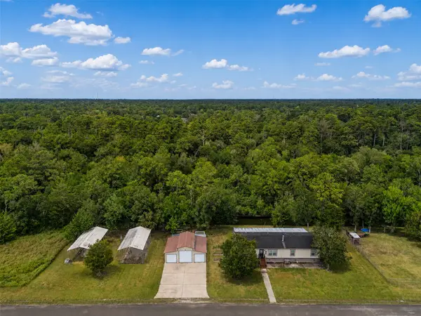 52 County Road 302, Alvin, TX 77511