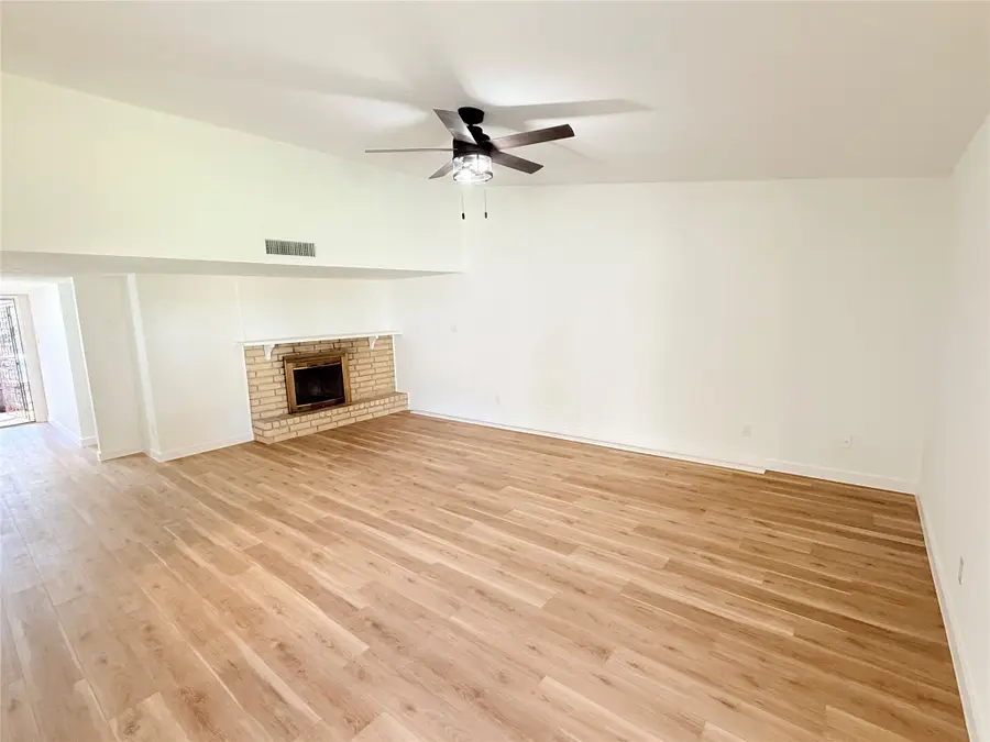 2126 Quail Valley East Drive, Missouri City, TX 77459 - #3